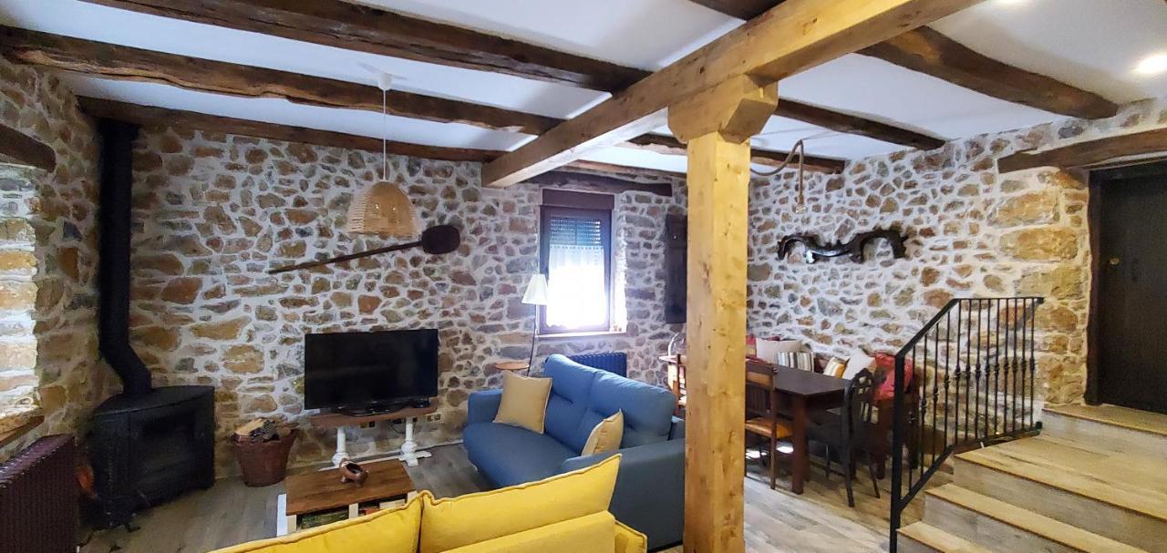 Casa Rural Carmen Luna Mallo de Luna المظهر الخارجي الصورة