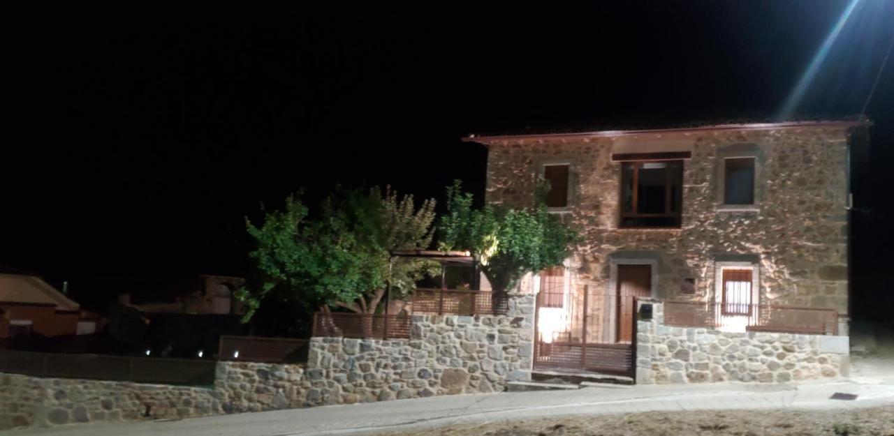 Casa Rural Carmen Luna Mallo de Luna المظهر الخارجي الصورة